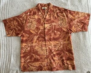 Tommy Bahama ~ Men's 100% Silk Camp Shirt - Large